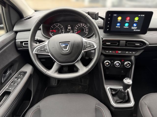 Fahrzeugabbildung Dacia Jogger Extreme+ 1.0 TCe 110 7-Sitzer Navi+SHZ+KA