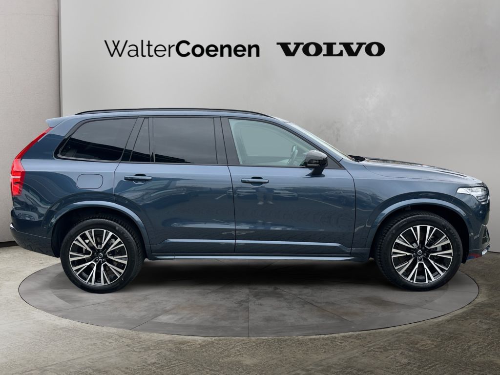 VOLVO XC90 T8 AWD Plug-in Hybrid Ultra Dark 360° AHK s VOLVO XC90 T8 AWD Plug-in Hybrid Ultra Dark 360° AHK s