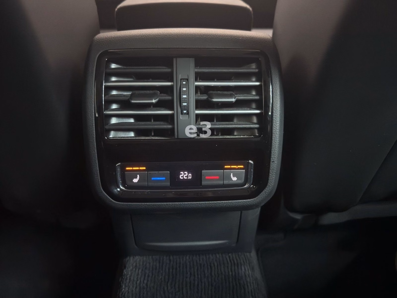 Volkswagen Passat Variant Highline;R LINE;STANDHEIZ;KAMERA