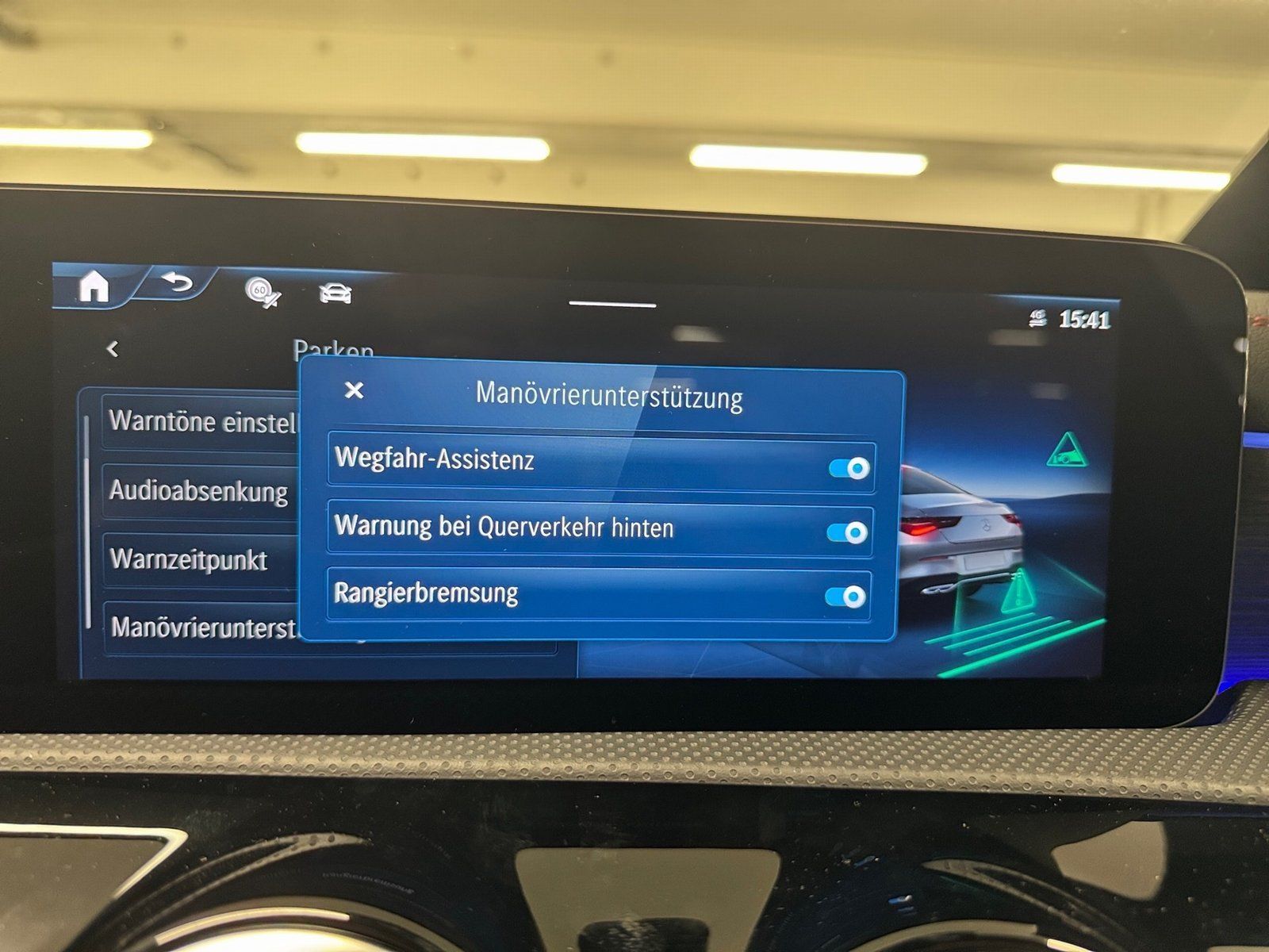 Fahrzeugabbildung Mercedes-Benz CLA 200 AMG Line*Totwinkel*Kamera*LED*19"*MBUX*
