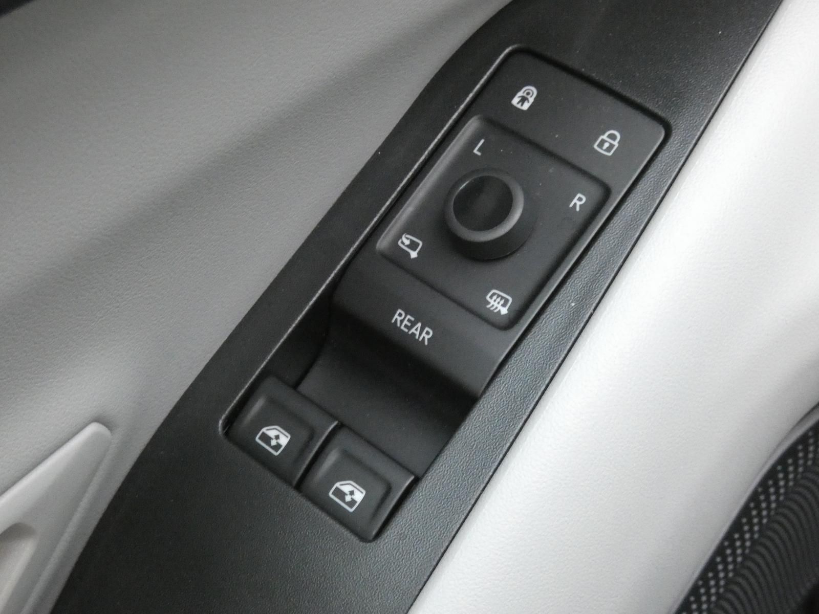 Ford Explorer - Bild 24