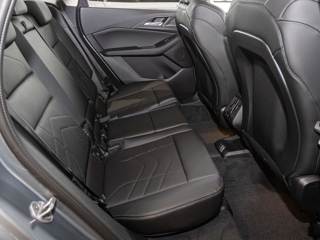 BMW 218 - Bild 15