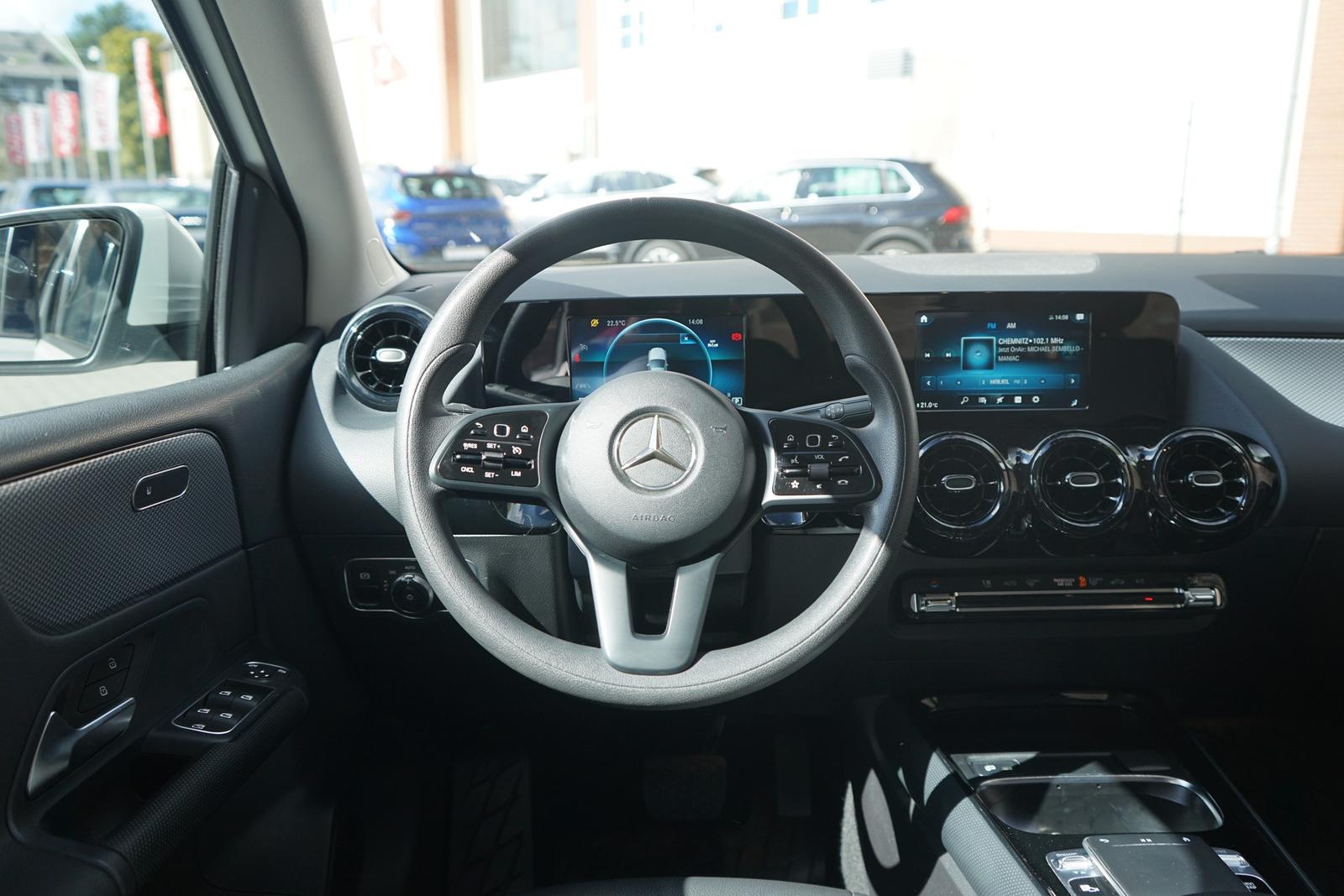 Mercedes-Benz B200 7G-DCT LED Tempomat Sitzheizung Teilleder