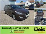 Hyundai i30 cw blue Kombi 1.6 GDi Trend +GANZJAHRESREIFE - Hyundai i30 mit Benzin-Antrieb: Kombi, 1.6