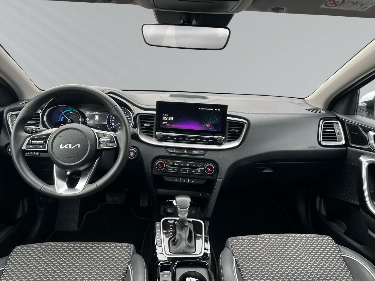 Fahrzeugabbildung Kia Ceed_sw Plug-in Hybrid Spirit 1.6 + El. Panodach