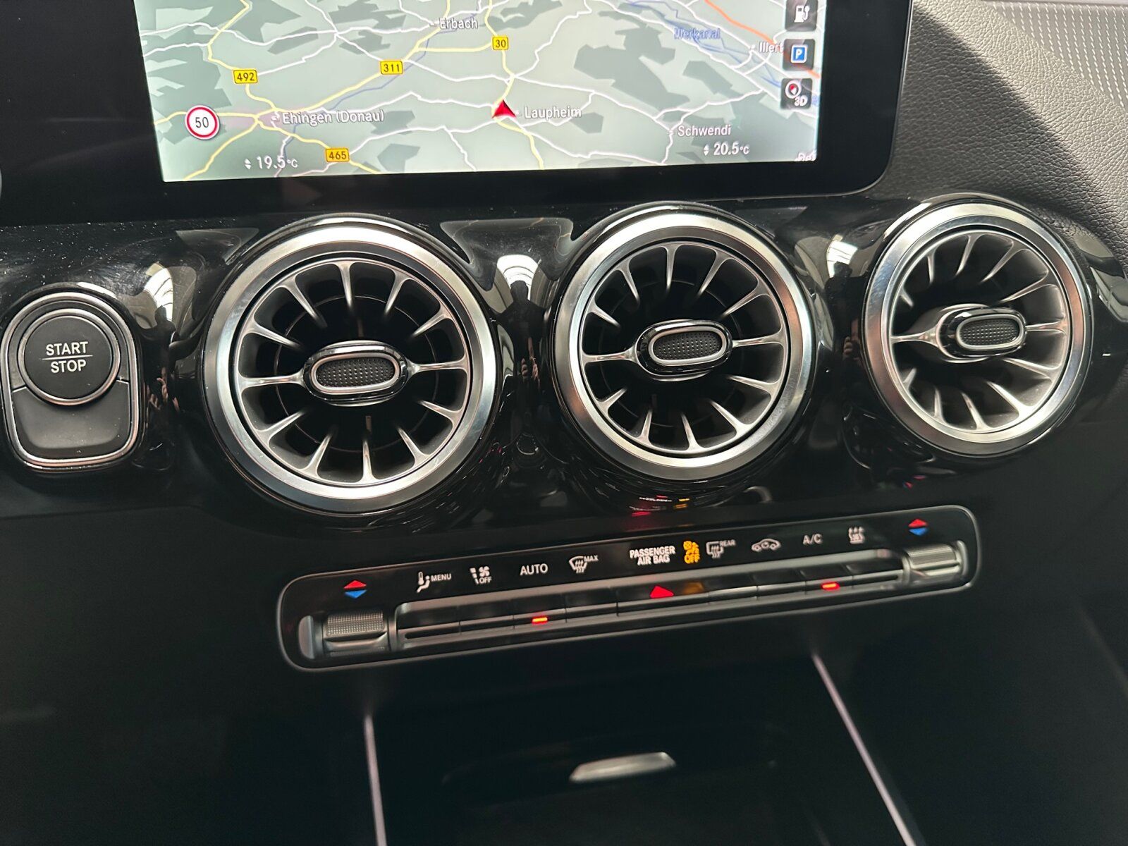Mercedes-Benz EQA 300 4MATIC Progressive Pano-Dach AHK 360° foto 14