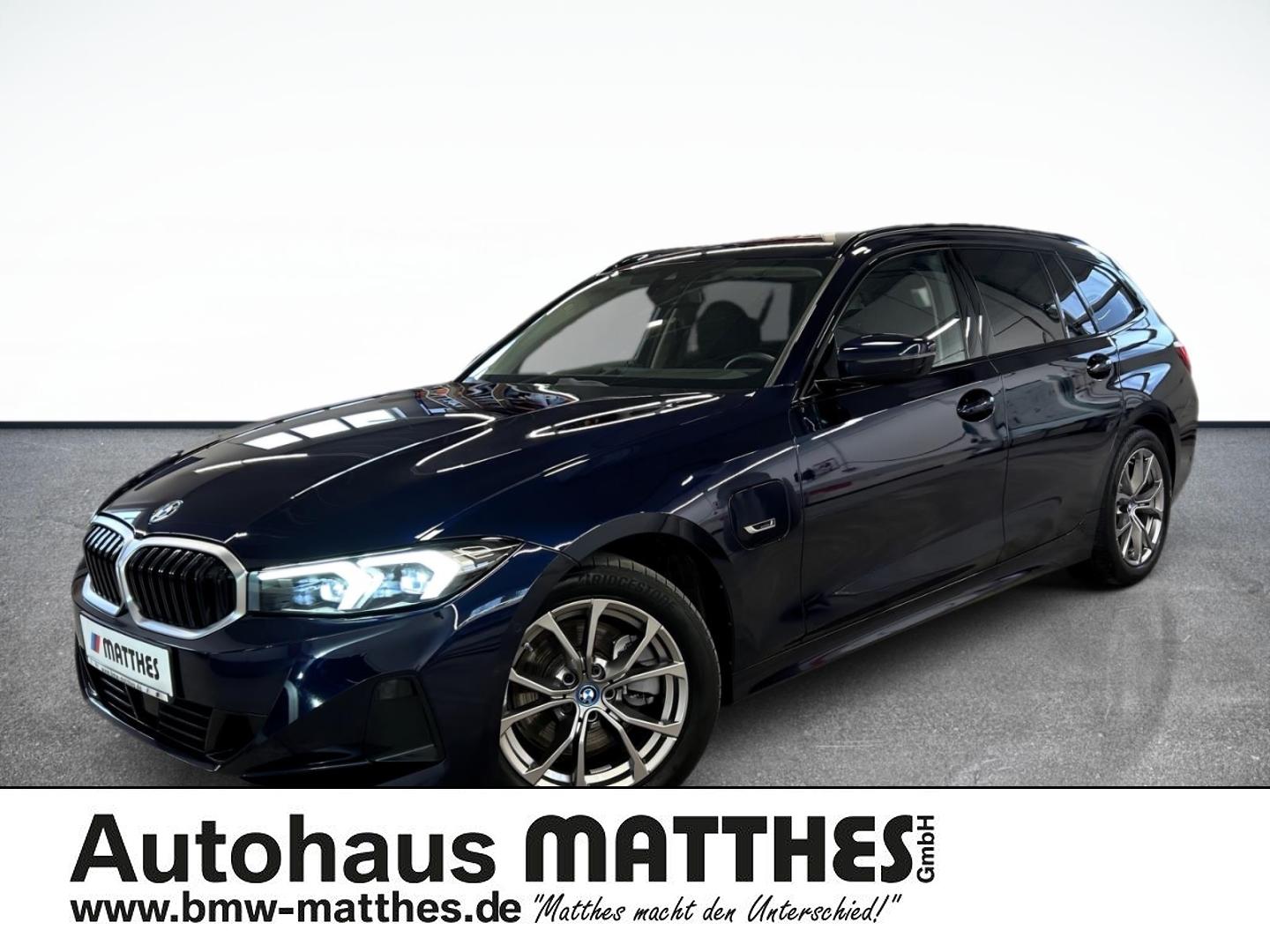 BMW 330 e Touring Head-up-Display Keyless-Entry Priv