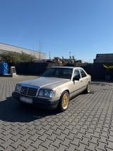 Mercedes-Benz Mercedes Benz E230 W124 mit H Zulassung/Tü... - Mercedes-Benz E 230 in Essen