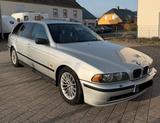 BMW E39 525D - BMW 525: E39 D