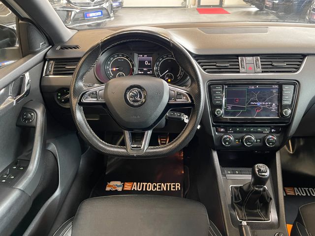 Skoda Octavia Combi RS *TEMPOMAT*NAVI*AHK*BI-XENON*