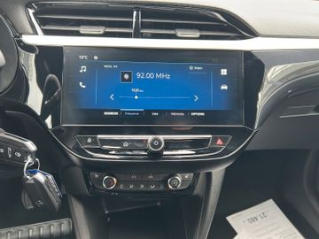 Fotografie 12 des Opel Corsa F GS Komfort-Paket Alllwetterreifen