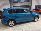 Volkswagen Touran Highline LED/Rückfahrkamera - Volkswagen Touran: Van
