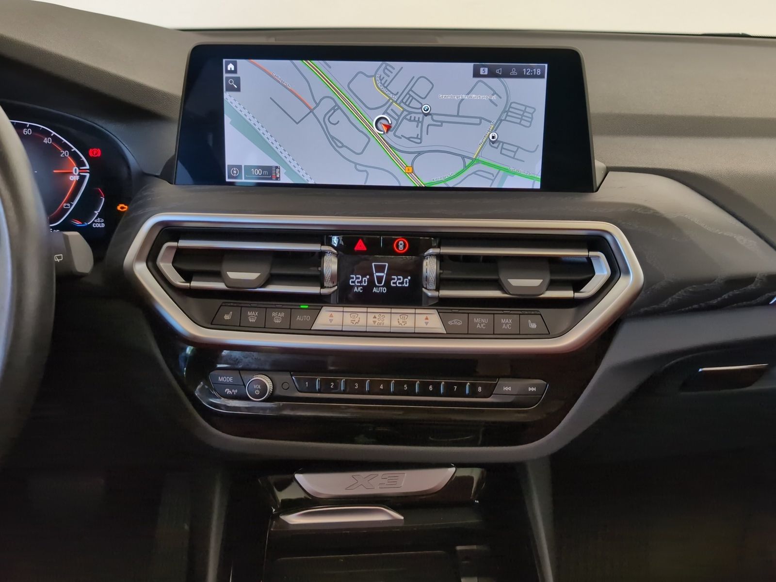 BMW X3 xDrive20i Navi/Laser/360°/RFK/Pano/ACC/SLI Na foto 6