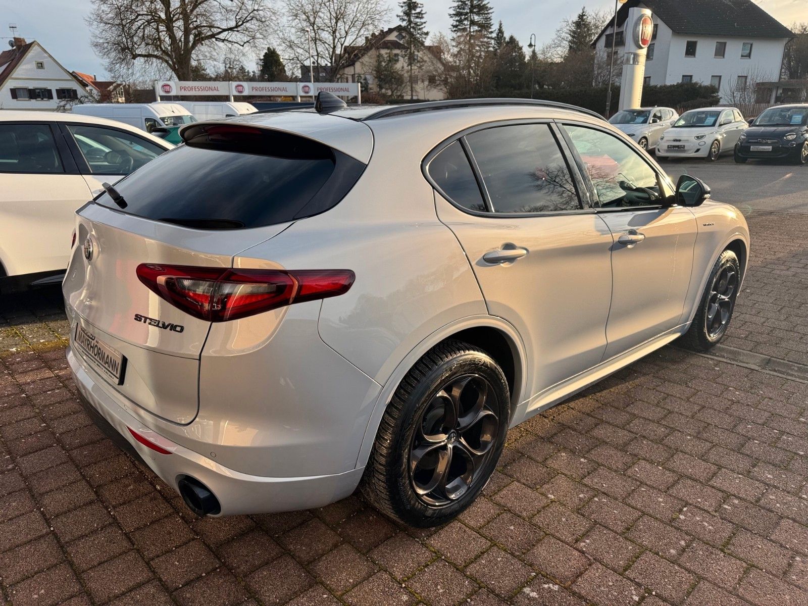 Fahrzeugabbildung Alfa Romeo Stelvio VELOCE Panorama Memory Navi AHK