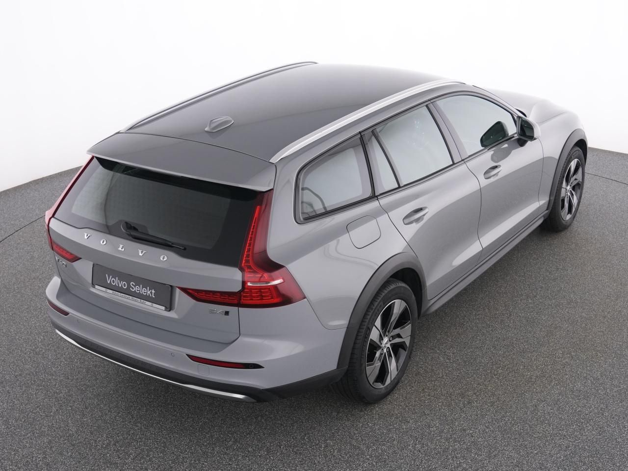 Volvo V60 Cross Country B4 AWD Plus+WINTERPAK+RFK+ foto 19