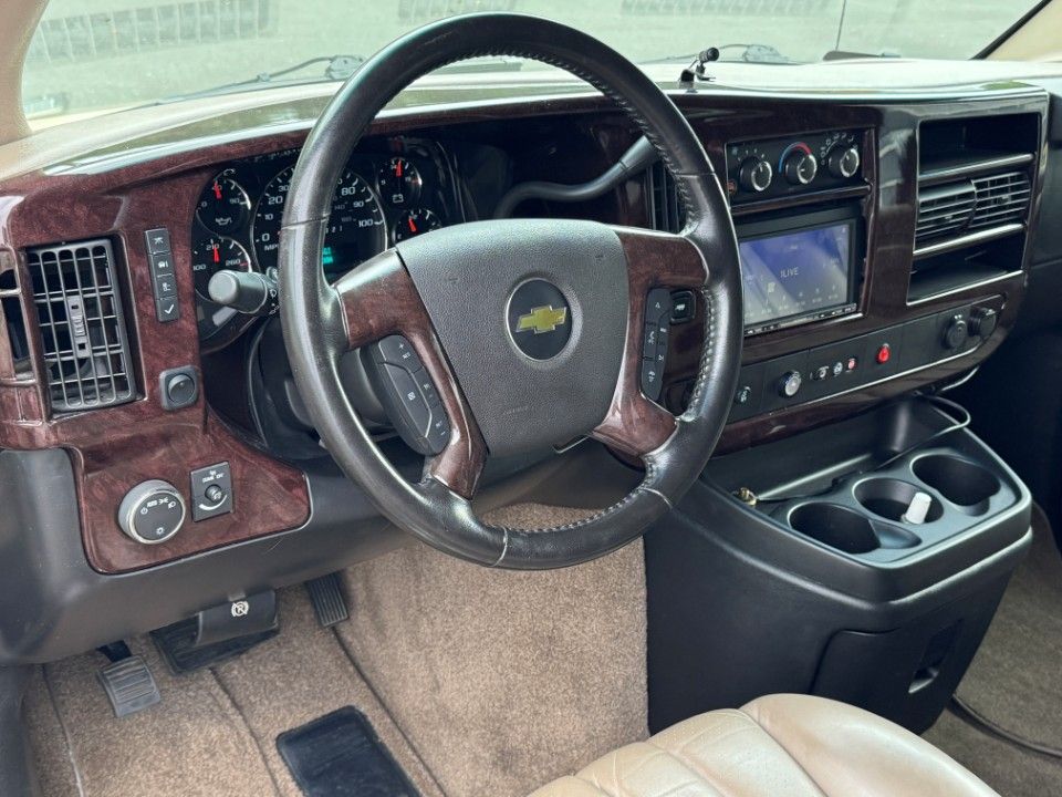 Fahrzeugabbildung Chevrolet Express Chevy Van Explorer Ltd. LPG Stabitrac