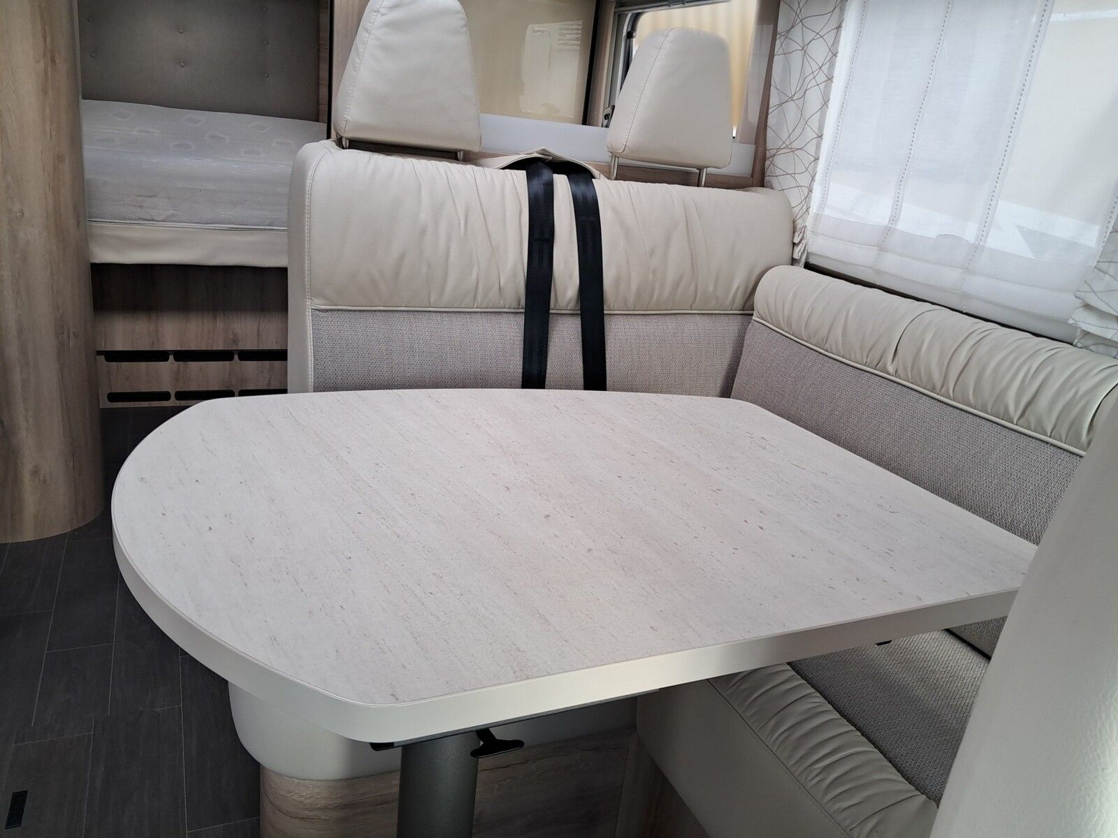 Fahrzeugabbildung Eura Mobil Integra Line 695 QB Markise,Automatik,RK