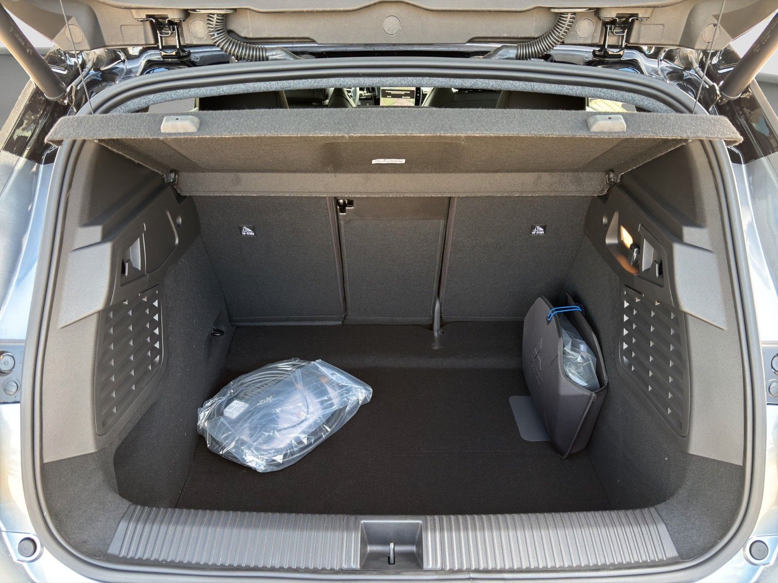 Fahrzeugabbildung Mitsubishi Eclipse Cross Diamant TOP 87 kWh+22kW TAGESZULAS