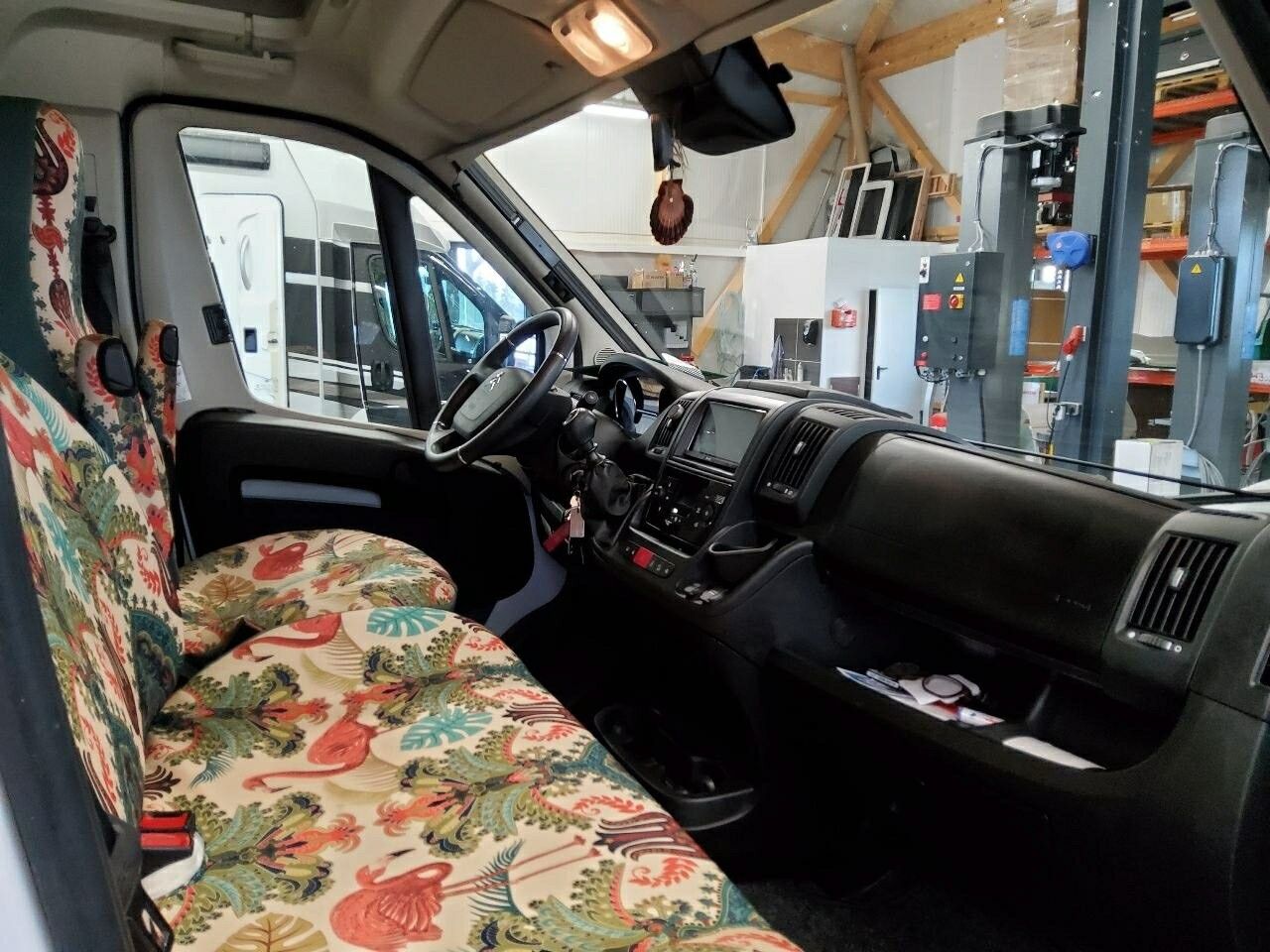 Fahrzeugabbildung LMC Tourer T 660G - ANFAHRSCHADEN - DACHKLIMA, SOLAR