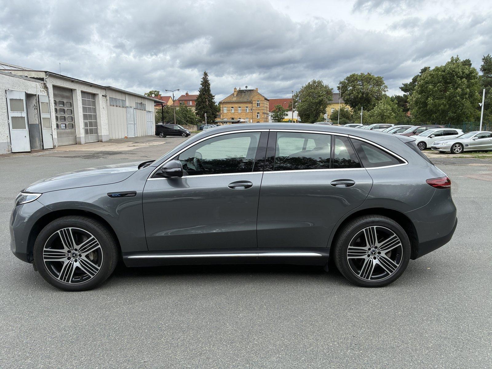 Mercedes-Benz EQC 400 4Matic MultiBeam+Kamera+8x AluFelgen !!!
