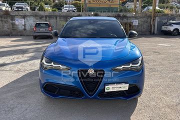 Alfa-Romeo Stelvio - 2