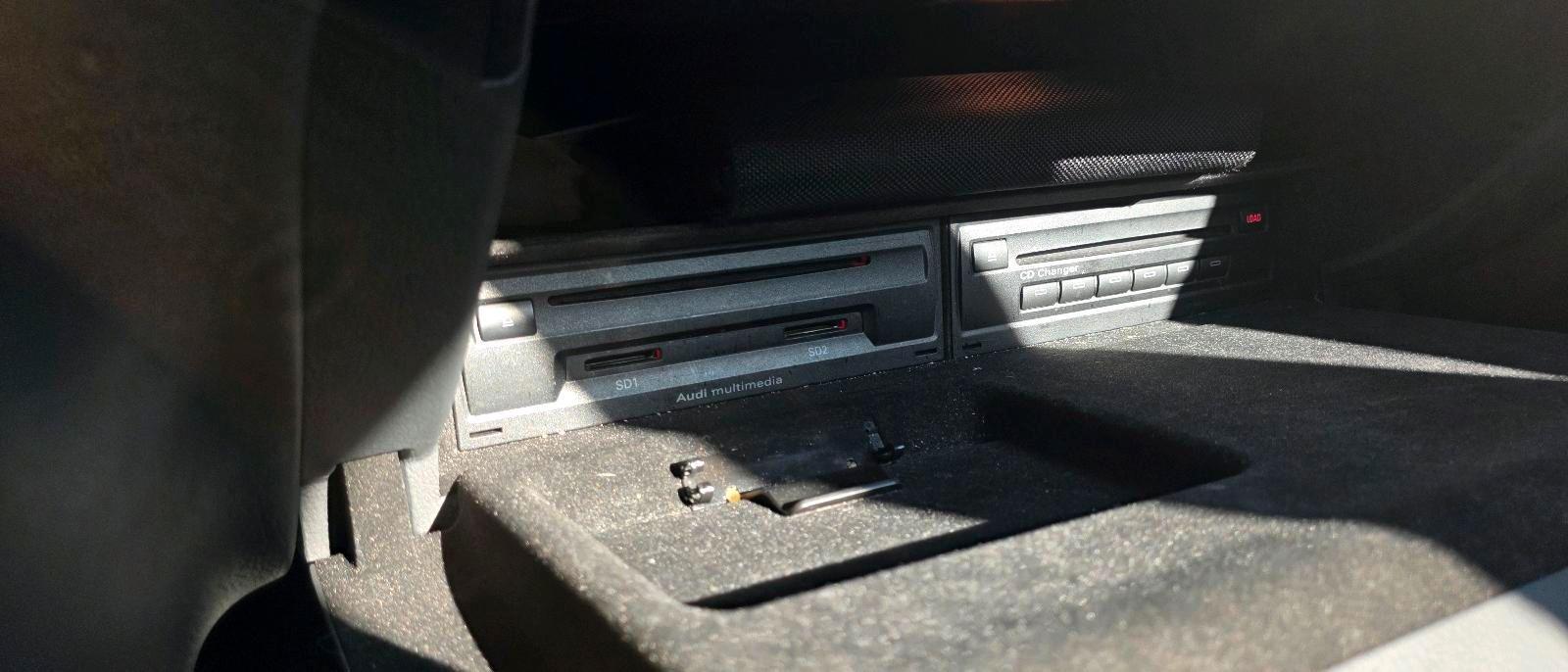 Audi Quattro 2009 — photo 12