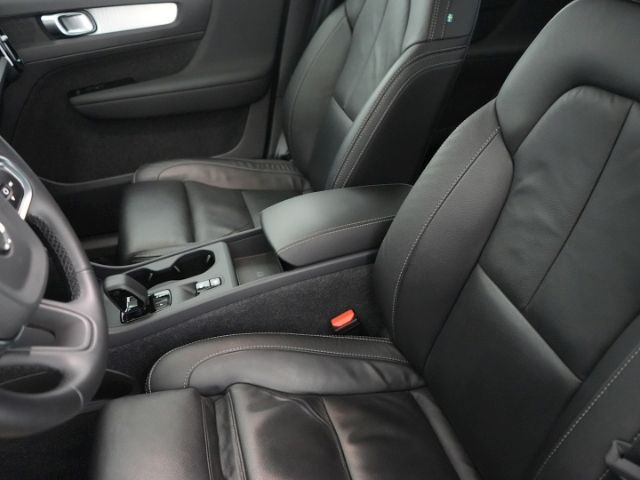 XC40 T4 INSCRIPTION EXPRESSION PHEV AT+NAVI+RÜCK