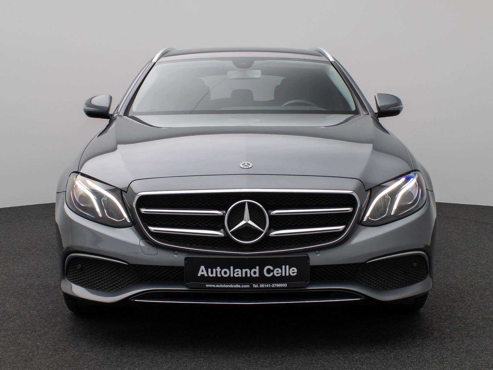 Fahrzeugabbildung Mercedes-Benz E 300 de Avantgarde Kamera AHK LED Standhzg AHK