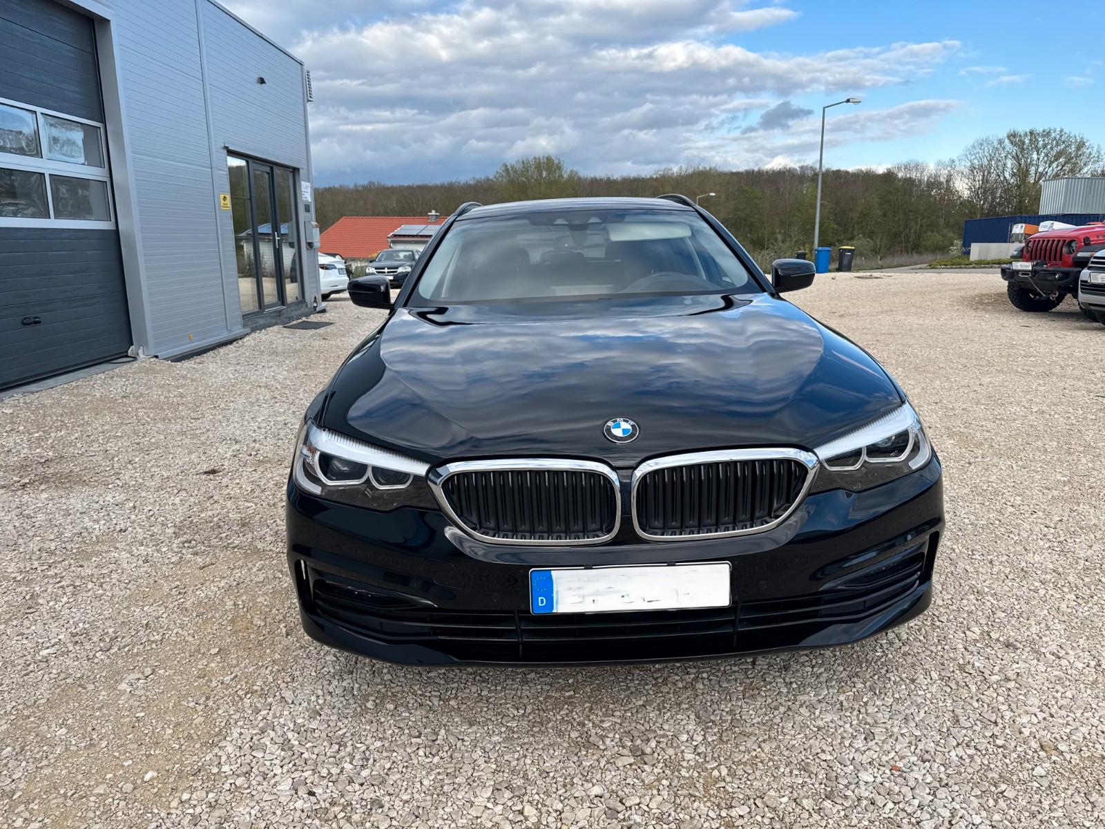 BMW 520d xDrive Sport Line/Head UP/BMW Garantie !