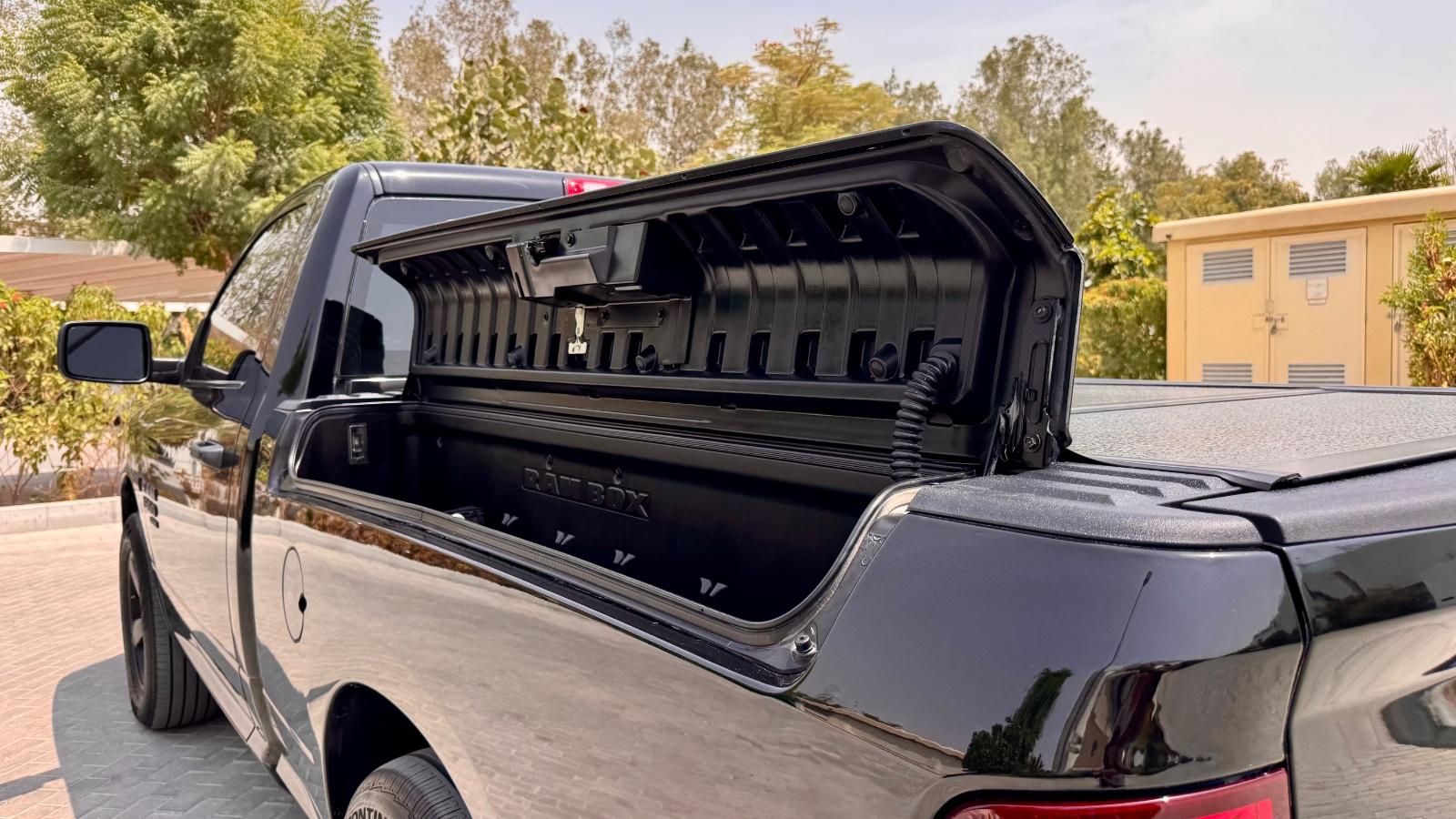 Dodge 5.7*V8*4X4*SINGLE*RAMBOX*CLEAN-CARFAX*AHK*NAVI*