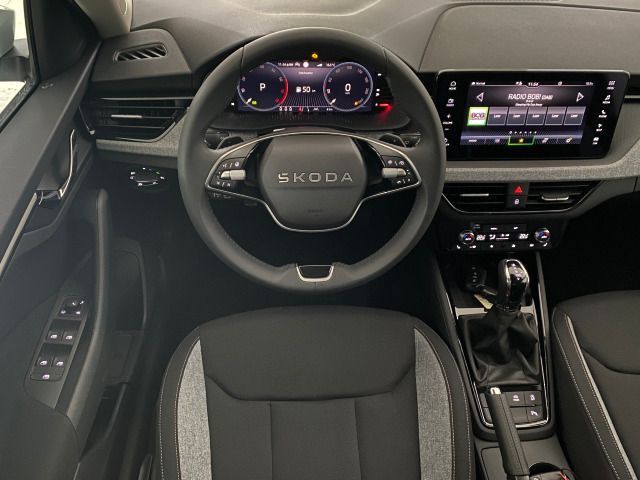Scala Tour 1.0 TSI DSG MATRIX+NAVI+KAMERA