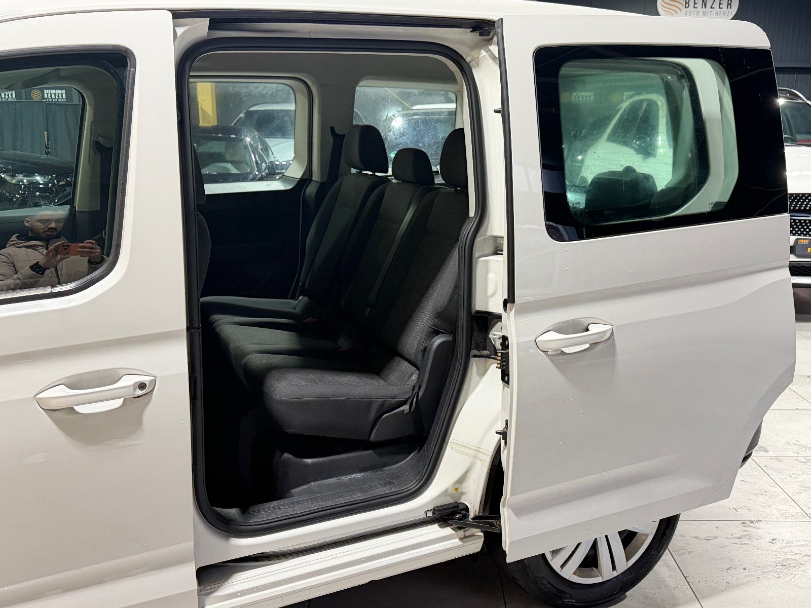 Fahrzeugabbildung Volkswagen Caddy  BLUETOOTH/AUTO-HOLD/ACC/TEMPOMAT/