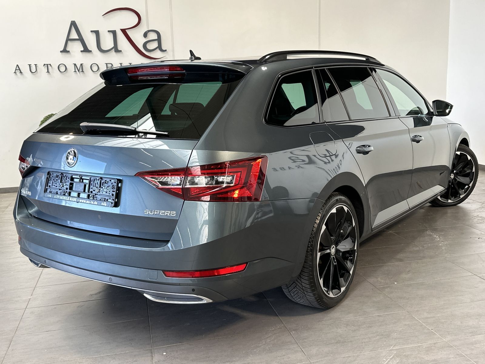 Fahrzeugabbildung SKODA Superb Combi 2.0 TDI DSG Sportline XEN+PANO+ACC+