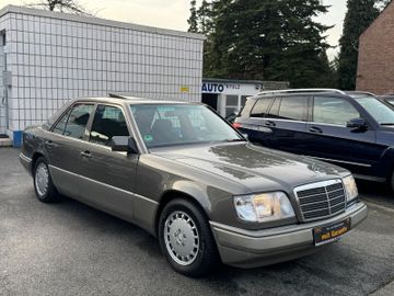 Mercedes E 220 - 3