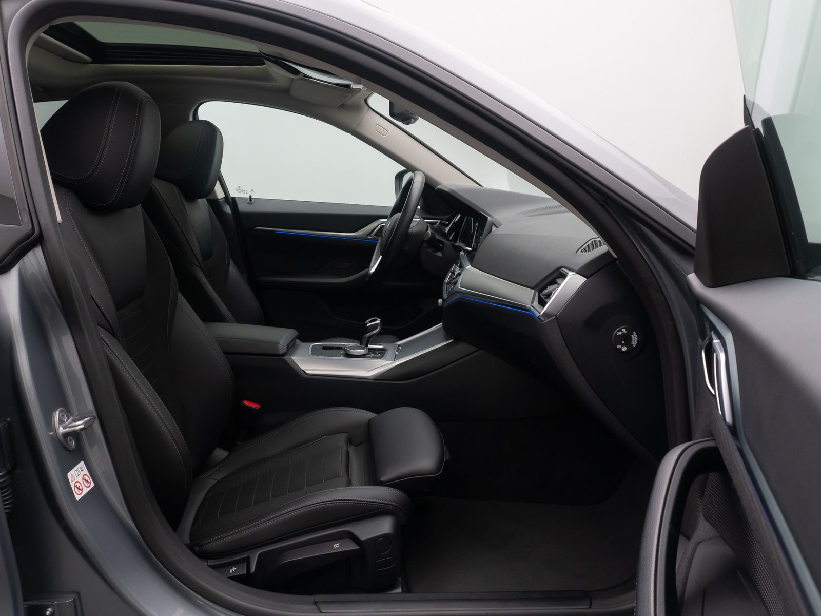 Fahrzeugabbildung BMW 420 Gran Coup&eacute; Alarm DAB Kamera Glasdach Sport