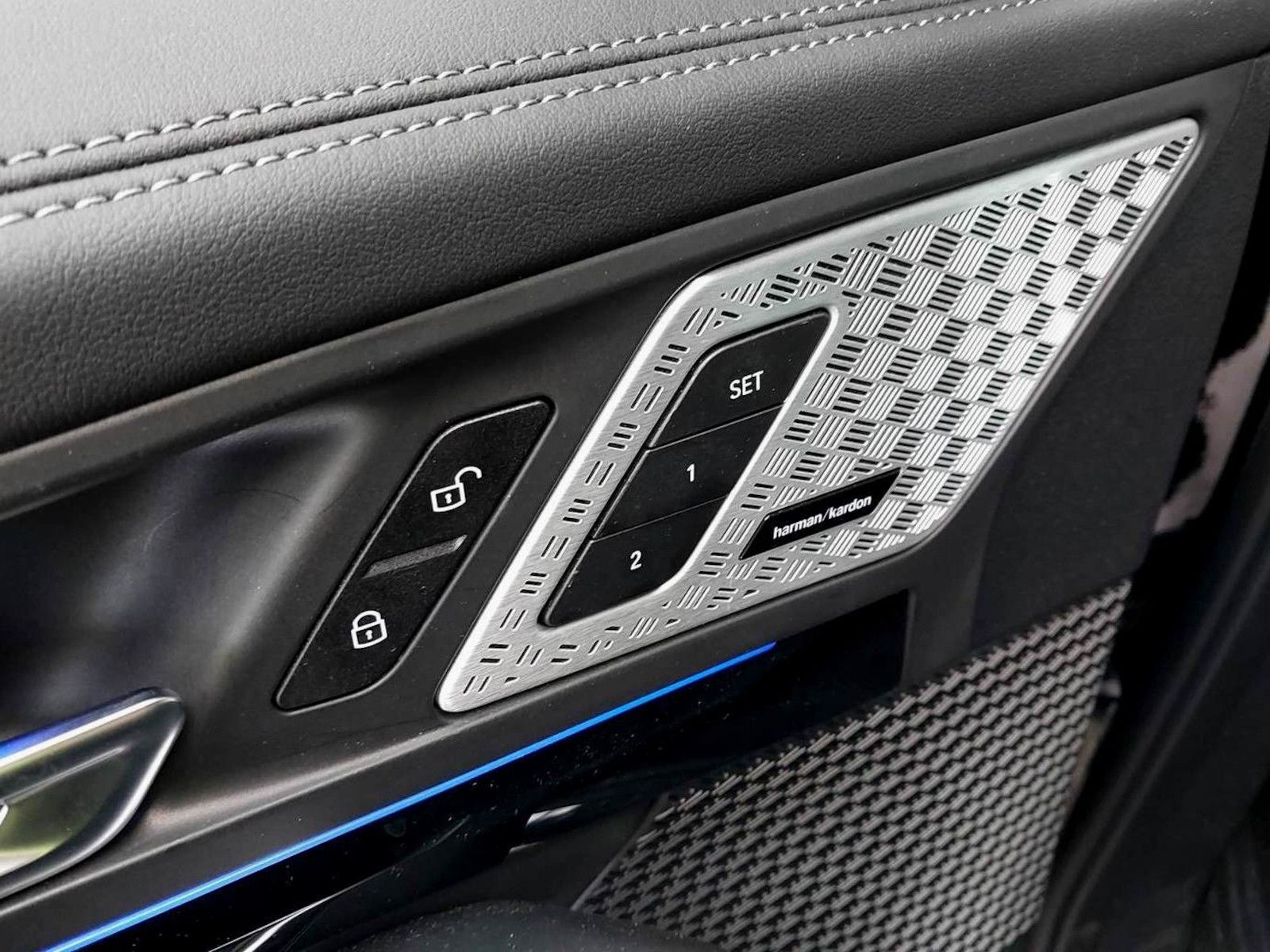 BMW X2 sDrive 18d M Sportpaket AHK HarmanKardon Kam foto 12