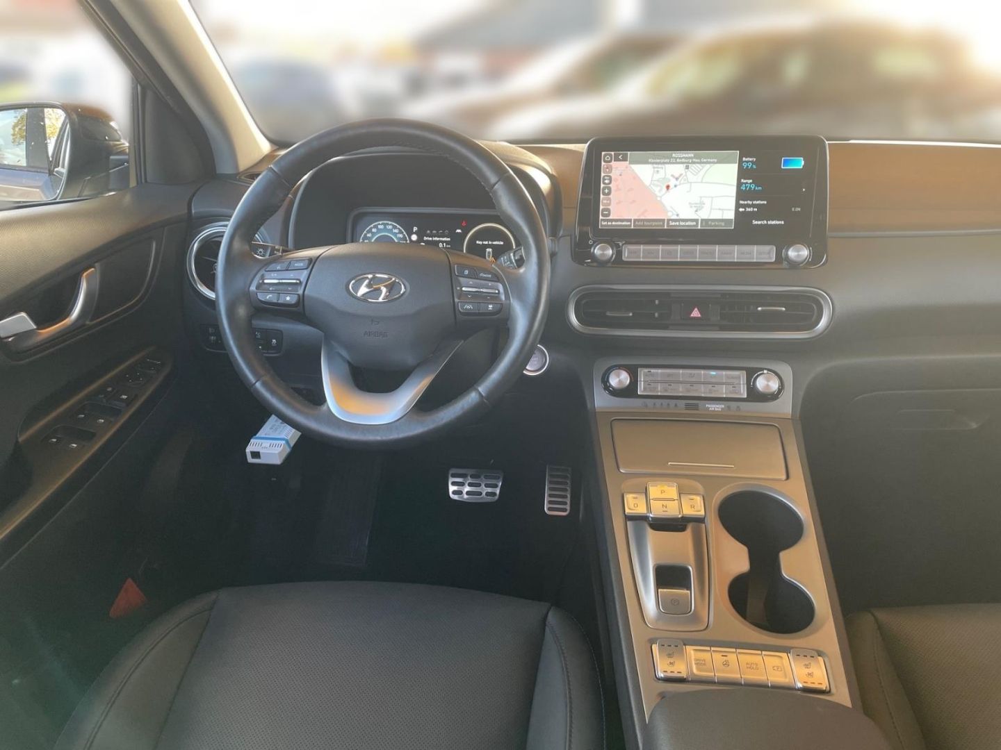 Fahrzeugabbildung Hyundai KONA Elektro 64 kWh (150 kW) Prime Sitzpaket Nav