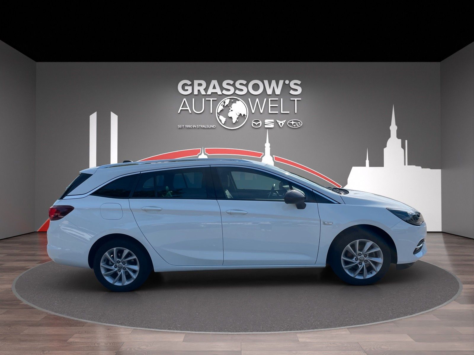 Fahrzeugabbildung Opel Astra Kombi 1.2 Elegance /LED/NAV/SHZ/AWR