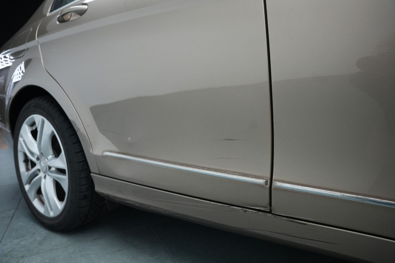Fahrzeugabbildung Mercedes-Benz C 200 CDI BlueEfficiency/Limousine/TÜV/Xenon