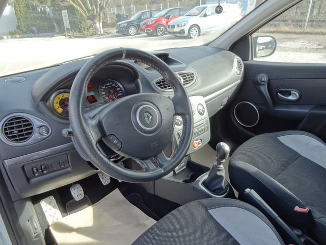 Fahrzeugabbildung Renault Clio III Renault Sport/Bastuck/Klima/Alu/