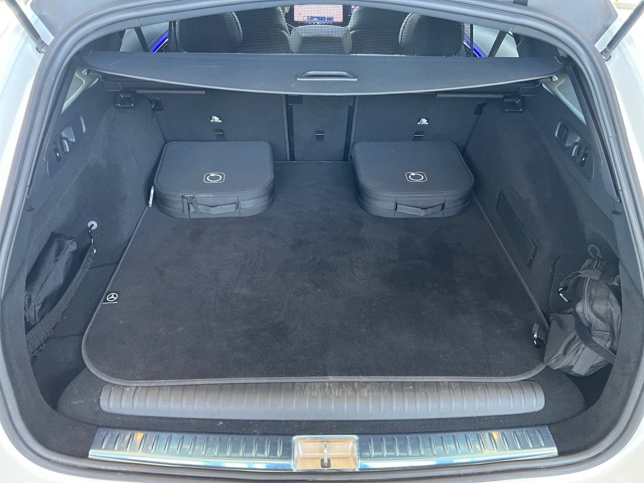 Mercedes-Benz E 300 T de 4M AMG Massage Sitzklima Superscreen foto 12