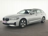BMW 520i Touring Navi|Pano|LED|AHK|SHZ|Tempo|Kamera - BMW 5er Reihe mit Benzin-Antrieb