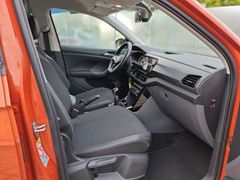 Fahrzeugabbildung Volkswagen T-Cross 1.0 TSI Life Navi ACC 17 Zoll Alu
