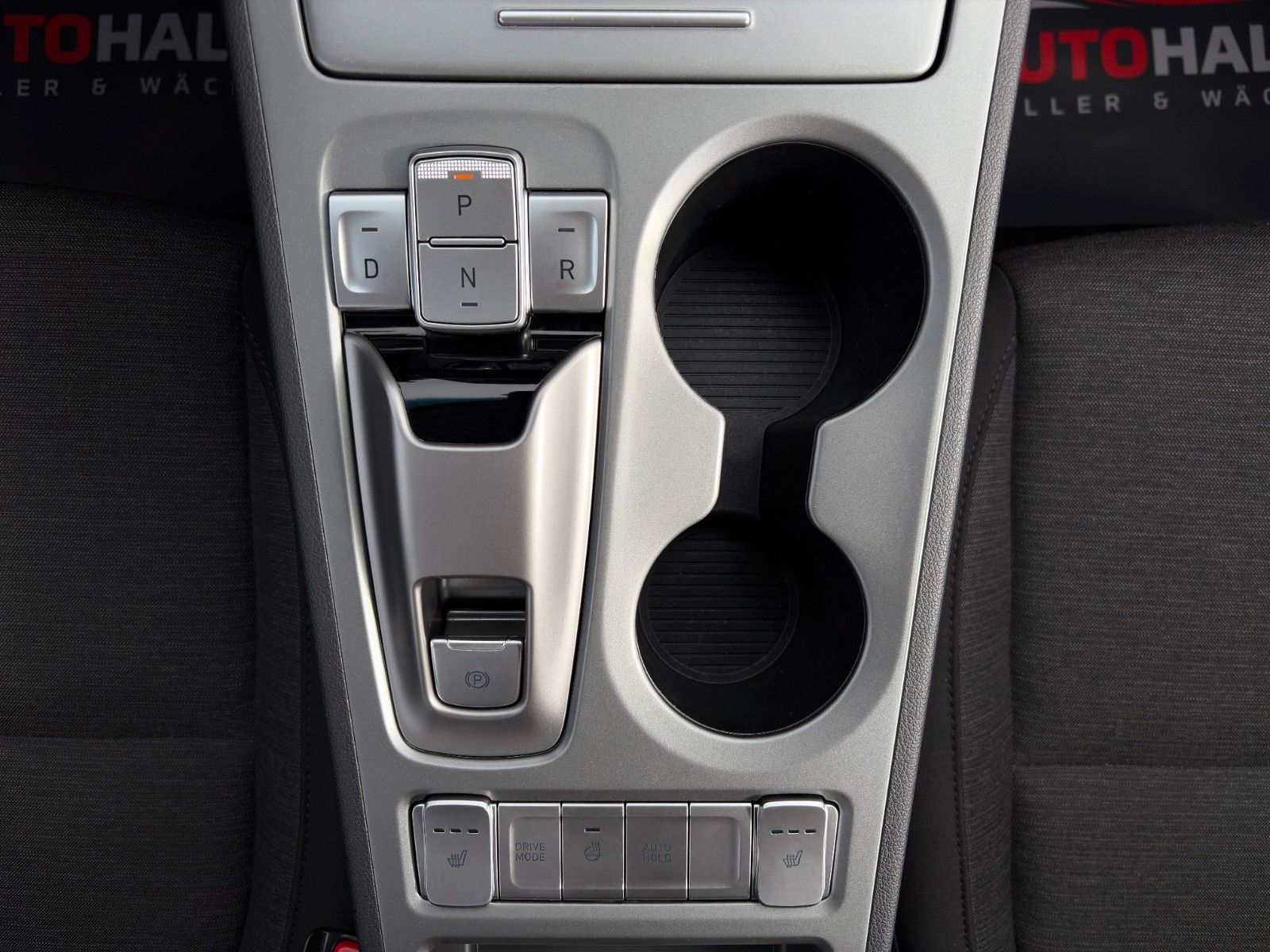 Fahrzeugabbildung Hyundai KONA E Select SHZ LHZ ACC PDC CAM CarPlay Navi