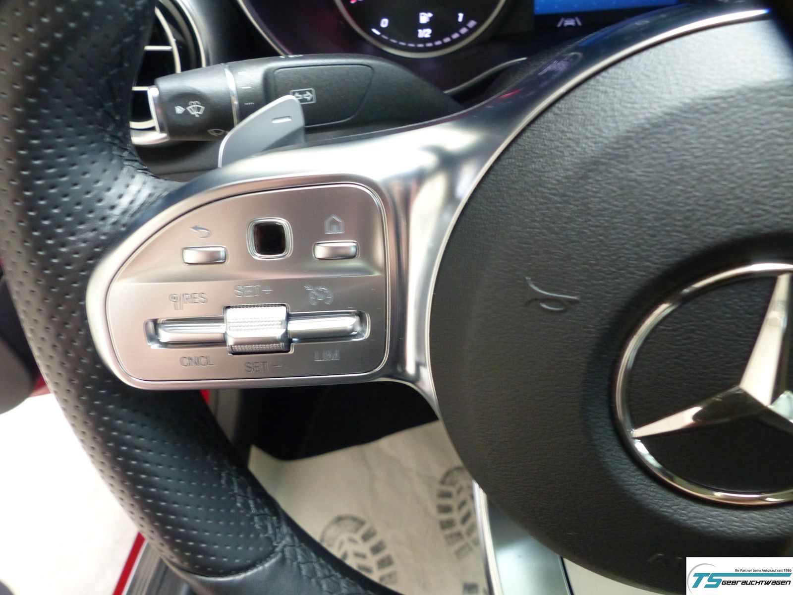 Mercedes-Benz C 200 Coupe AMG Plus Night Head-up Pano ACC Totw foto 22