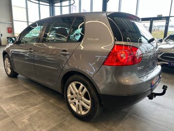 Volkswagen Golf V Lim. Tour *KLIMA*SZHZ*TEMPOMAT*AHK*