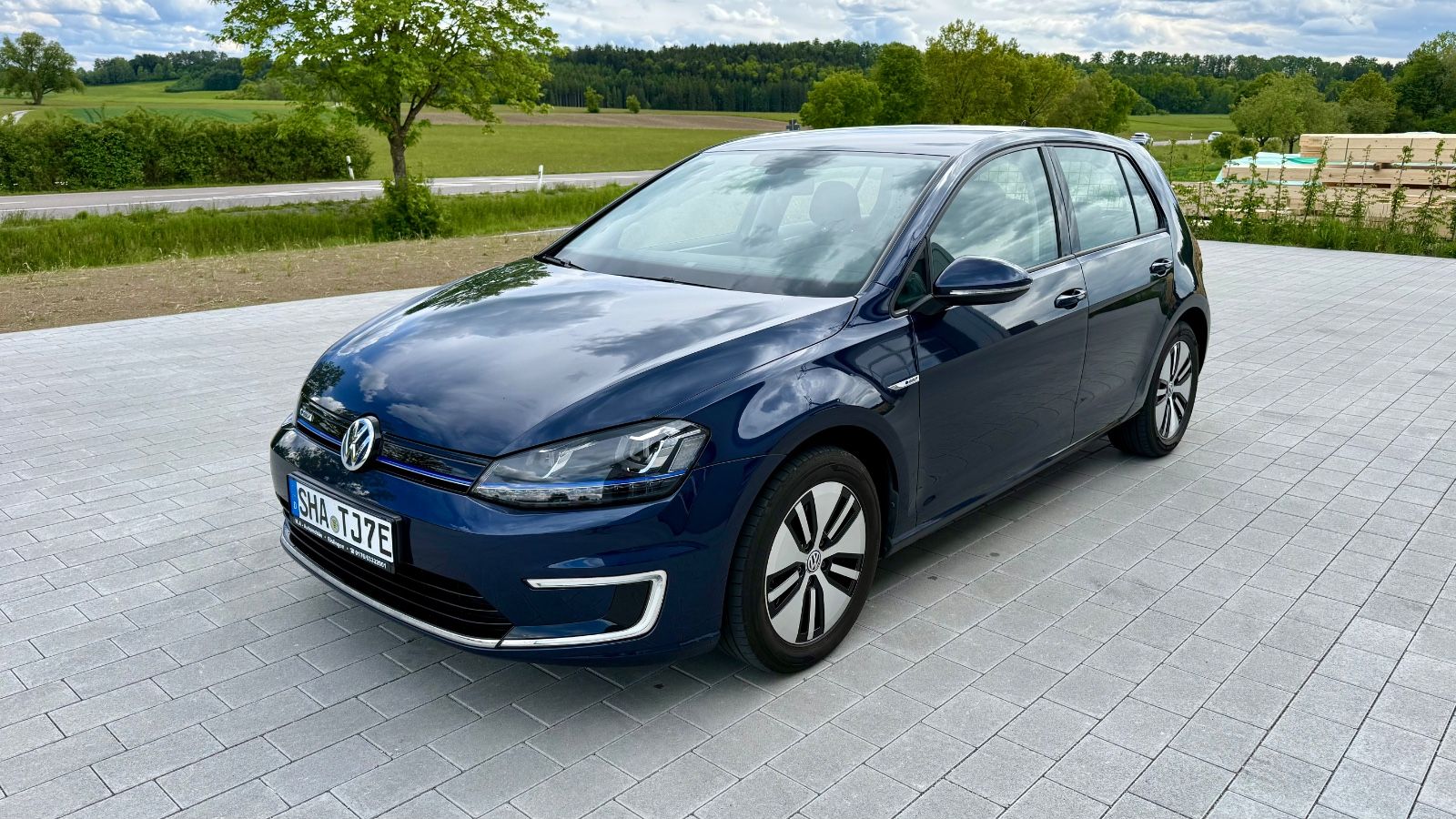 VW e-Golf 