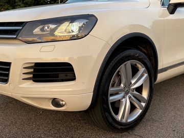 Volkswagen Touareg - 4