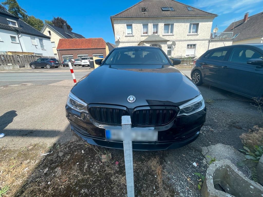 Image of BMW 530