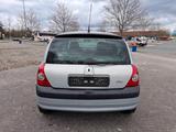 Renault Clio 1.2 16V/Neue Tüv - Renault aus 2004